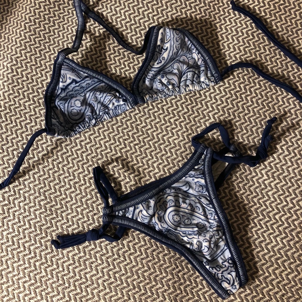 Blue floral print thong NWOT
